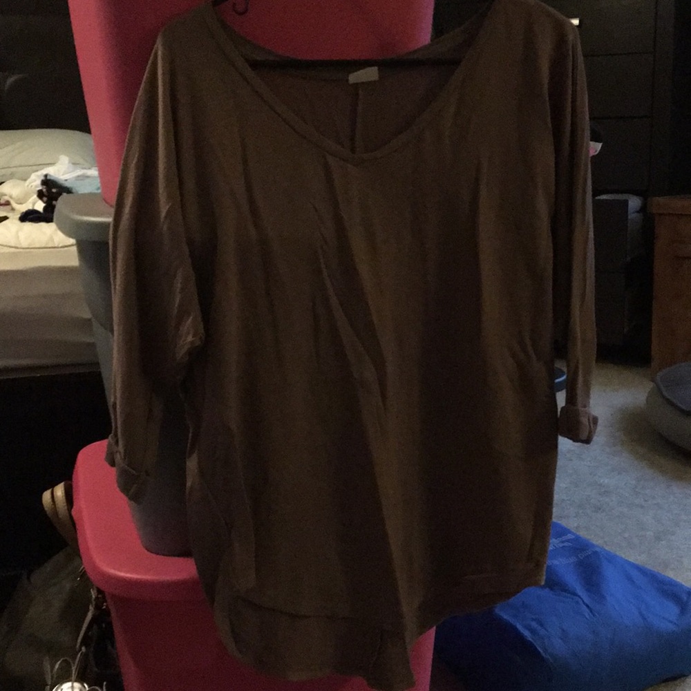 Top - Picture 3 of 3